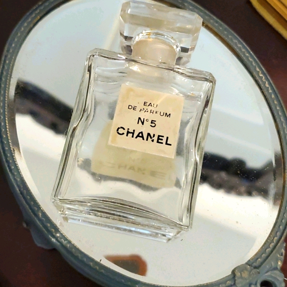Vintage Chanel N°5 Bottle
